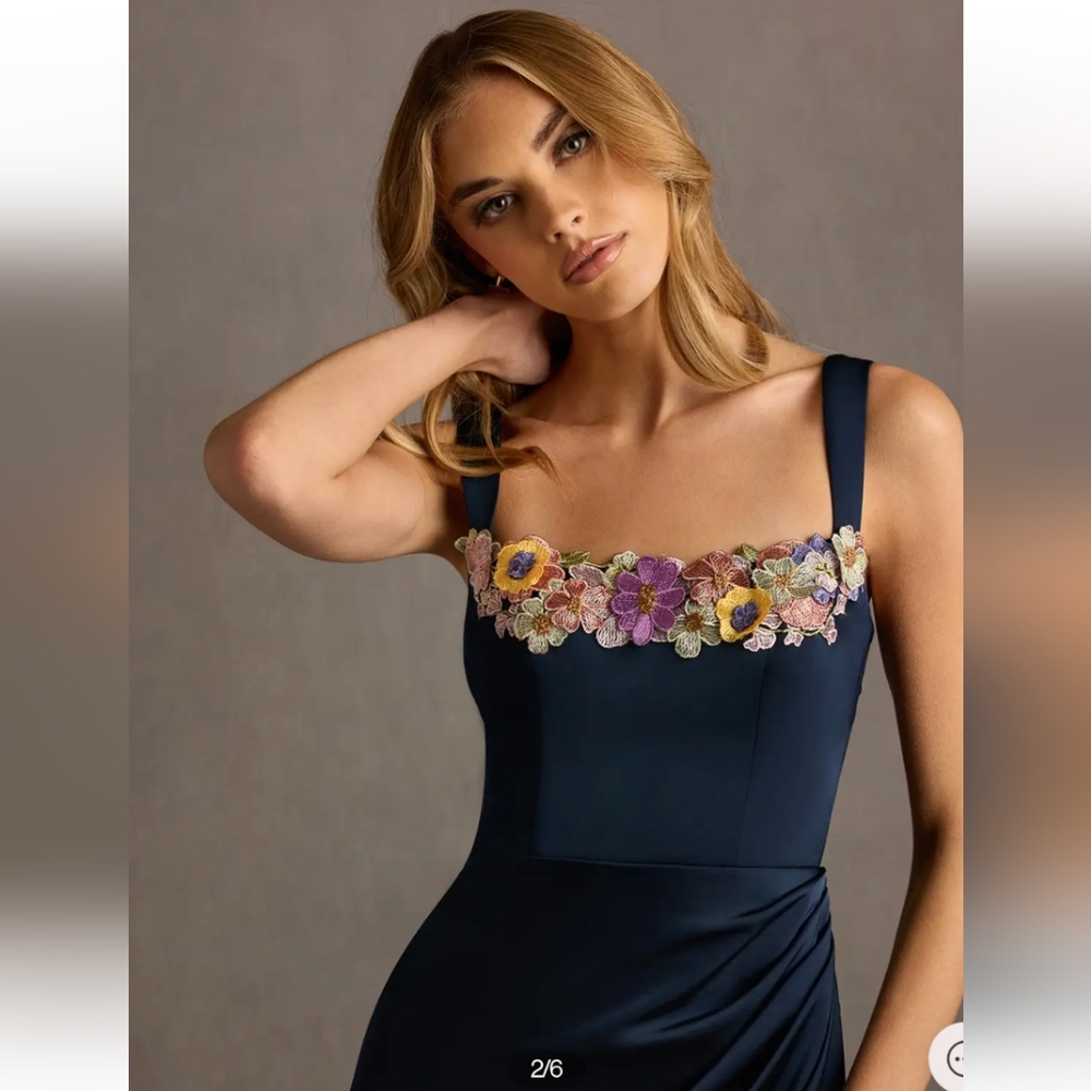 Vivianna navy and multi floral neckline